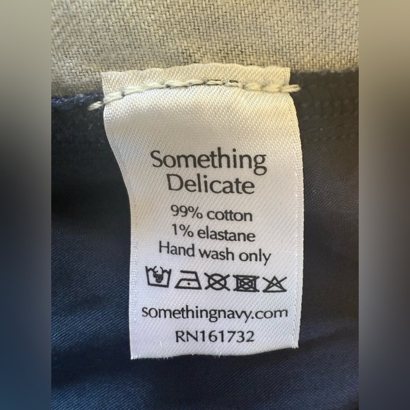 SOMETHING NAVY Sydney Side Tie Barrel Leg Denim Pants - Navy Floral Size 8 - Picture 11 of 11